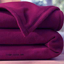 COUVERTURE POLAIRE VERITABLE 180 X 220 prune  AUBERGINE 350 gr norme ISO Non feu.